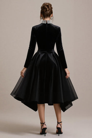 Robe de cocktail midi à manches trapèze en velours noir
